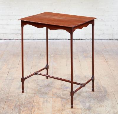 H Stretcher Spider Leg Table
