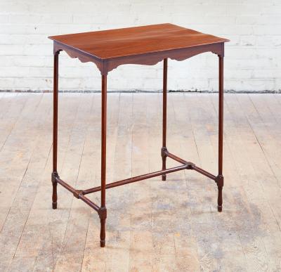 H Stretcher Spider Leg Table