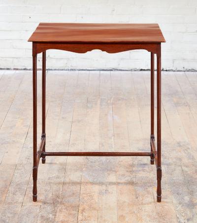 H Stretcher Spider Leg Table