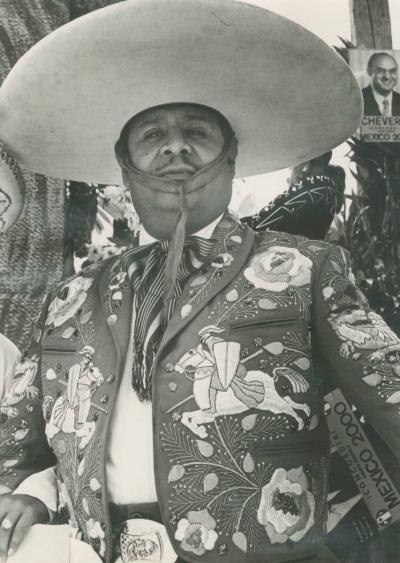 H ctor Garc a El Charro de la Rosa Texcoco