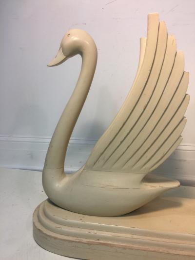 HOLLYWOOD REGENCY CARVED WOOD DOUBLE SWAN CONSOLE