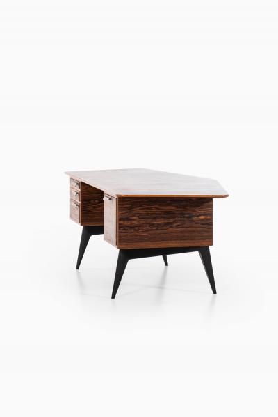 Hadar Schmidt Desk Produced by Hadar Schmidt