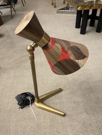 Hand made table lamp with straw marquetry shade