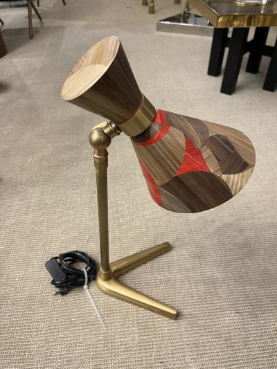 Hand made table lamp with straw marquetry shade