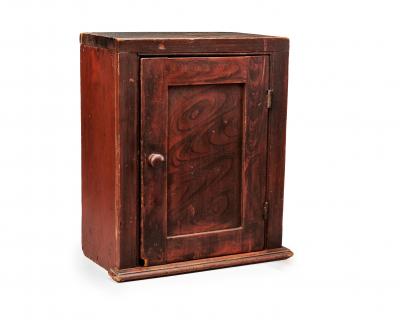 Hanging cupboard with original grain painted decoration