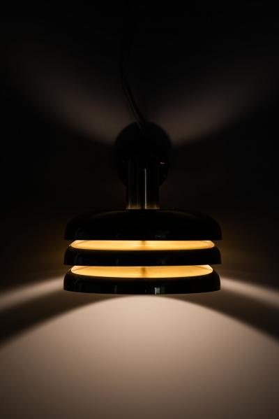 Hans Agne Jakobsson Hans Agne Jakobsson Wall Lamp Model V 361 Produced by Hans Agne Jakobsson