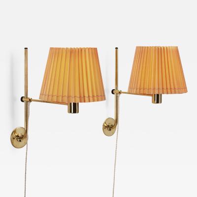 Hans Agne Jakobsson Pair of Adjustable Brass Wall Lights by Hans Agne Jakobsson Sweden 1950s