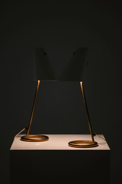 Hans Agne Jakobsson Pair of Table Lamps in Brass Lacquer and Metal by Hans Agne Jakobsson 1950s
