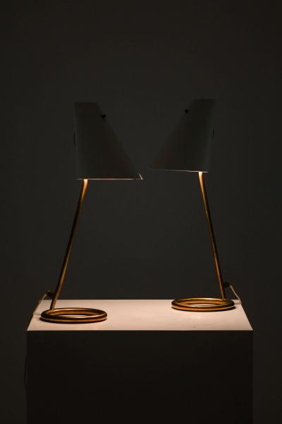 Hans Agne Jakobsson Pair of Table Lamps in Brass Lacquer and Metal by Hans Agne Jakobsson 1950s