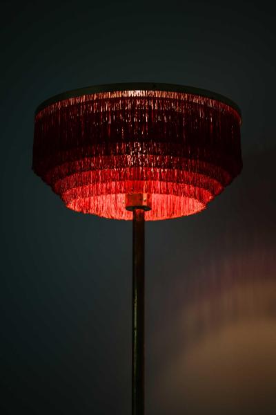 Hans Agne Jakobsson Scandinavian Modern Table Lamp in Brass and Silk by Hans Agne Jakobsson 1950s