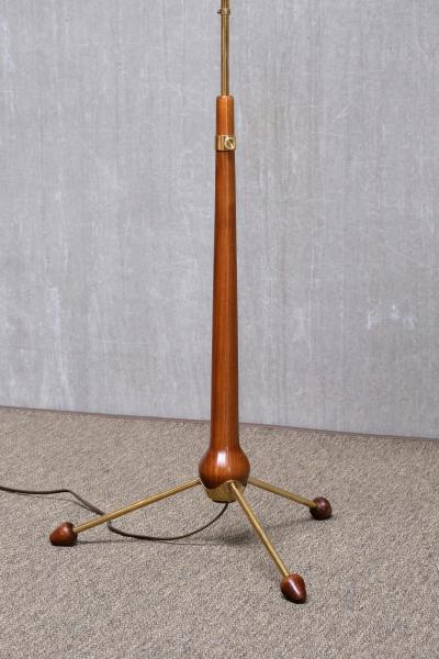 Hans Bergstr m Hans Bergstr m Brass and Elm Floor Lamp Model 547 Atelj Lyktan Sweden 1940s