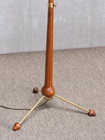 Hans Bergstr m Hans Bergstr m Brass and Elm Floor Lamp Model 547 Atelj Lyktan Sweden 1940s