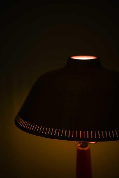 Hans Bergstr m Scandinavian Modern Table Lamp in Brass Mahogany by Hans Bergstr m 1950s