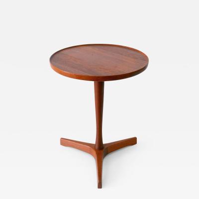 Hans C Andersen Elegant Mid Century Modern Teak Side Table by Hans C Andersen for Artek 1960s