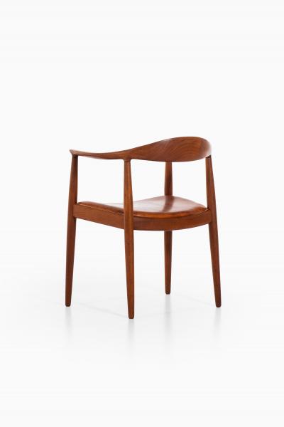 Hans Wegner Armchair Model JH 501 The Chair Produced by Johannes Hansen