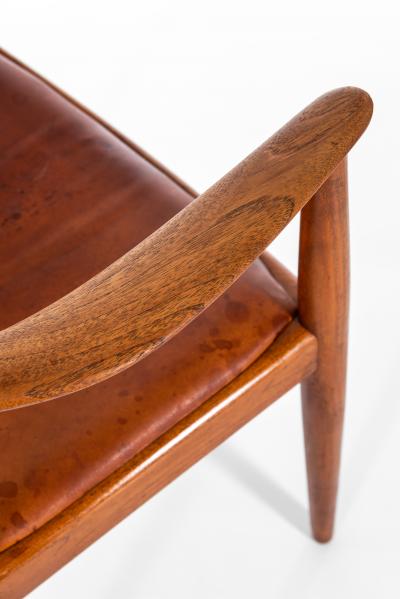 Hans Wegner Armchair Model JH 501 The Chair Produced by Johannes Hansen
