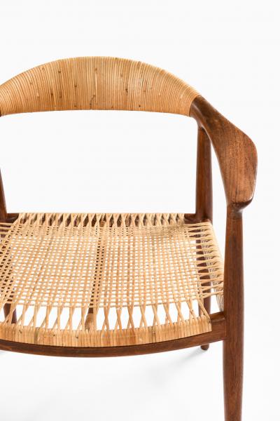 Hans Wegner Armchair Model JH 501 The Chair Produced by Johannes Hansen