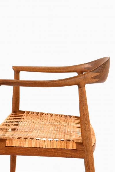Hans Wegner Armchair Model JH 501 The Chair Produced by Johannes Hansen