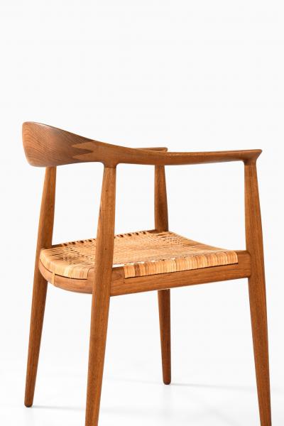 Hans Wegner Armchair Model JH 501 The Chair Produced by Johannes Hansen
