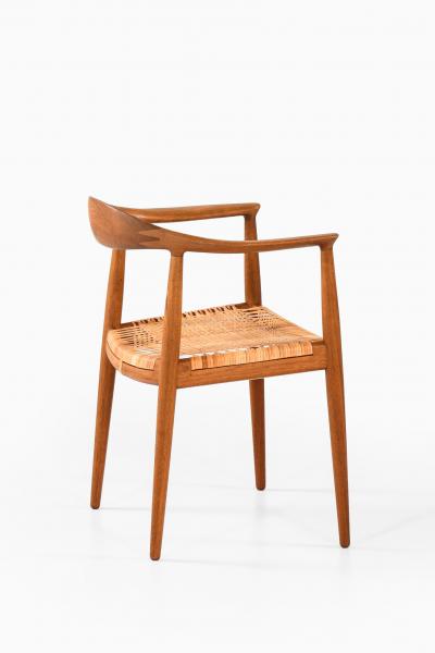 Hans Wegner Armchair Model JH 501 The Chair Produced by Johannes Hansen