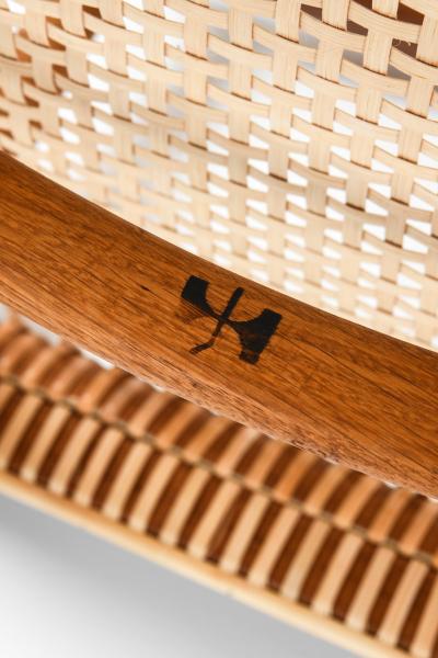 Hans Wegner Armchair Model JH 501 The Chair Produced by Johannes Hansen