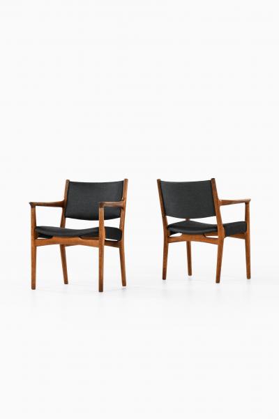 Hans Wegner Armchairs Model JH 525 Produced by Cabinetmaker Johannes Hansen