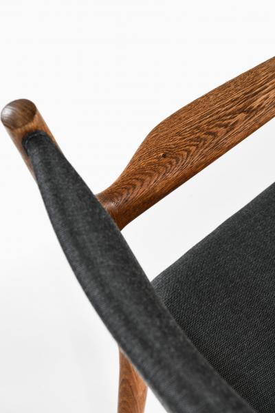 Hans Wegner Armchairs Model JH 525 Produced by Cabinetmaker Johannes Hansen