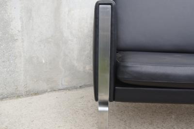 Hans Wegner Black Leather Sofa by Hans Wegner Model CH103 for Carl Hansen Son