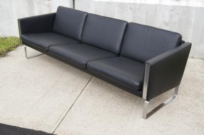 Hans Wegner Black Leather Sofa by Hans Wegner Model CH103 for Carl Hansen Son