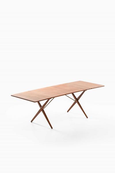 Hans Wegner Dining Table Model AT 309 in Brass Oak and Teak by Hans Wegner 1950s