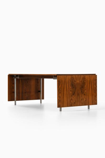 Hans Wegner Dining Table Model AT 319 in Rosewood and Steel by Hans J Wegner 1960s
