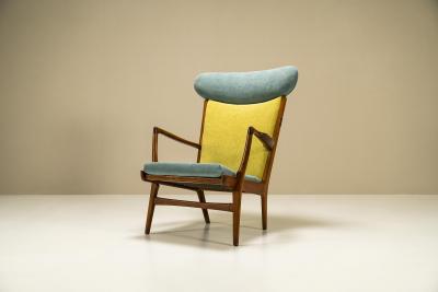 Hans Wegner Hans Wegner AP 15 Wingback Lounge Chair in Teak and Fabric Denmark 1951