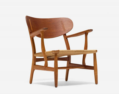 Hans Wegner Hans Wegner CH22 Lounge chair in Oak Pair Avalible 