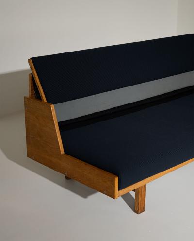 Hans Wegner Hans Wegner GE258 Sofa Bed for Getama 1950s