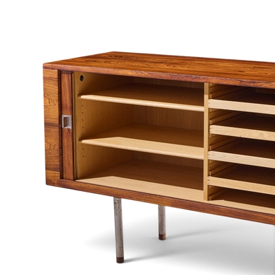 Hans Wegner Hans Wegner for Ry M bler RY 25 President Mid Century Rosewood Credenza Hutch