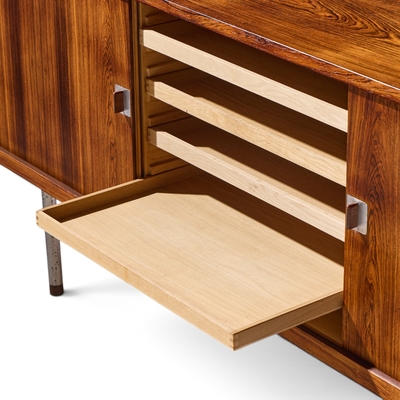 Hans Wegner Hans Wegner for Ry M bler RY 25 President Mid Century Rosewood Credenza Hutch
