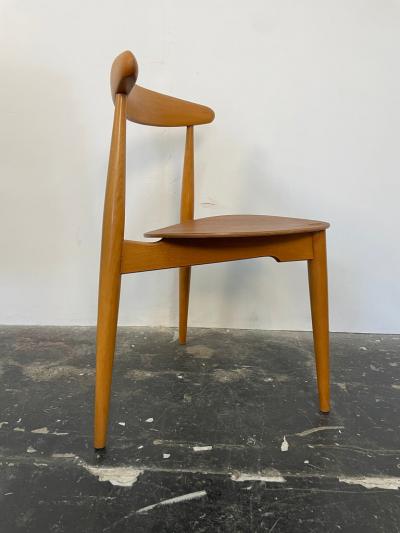 Hans Wegner Heart Dining Table and Chairs by Hans Wegner for Fritz Hansen in Beech and Teak