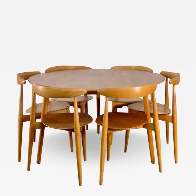 Hans Wegner Heart Dining Table and Chairs by Hans Wegner for Fritz Hansen in Beech and Teak