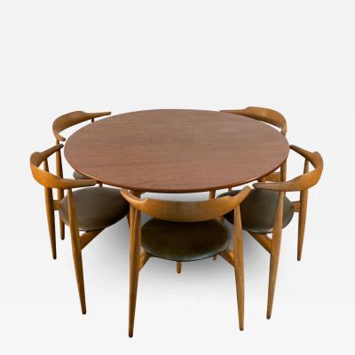 Hans Wegner Heart Dining Table and Chairs by Hans Wegner for Fritz Hansen in Oak and Teak