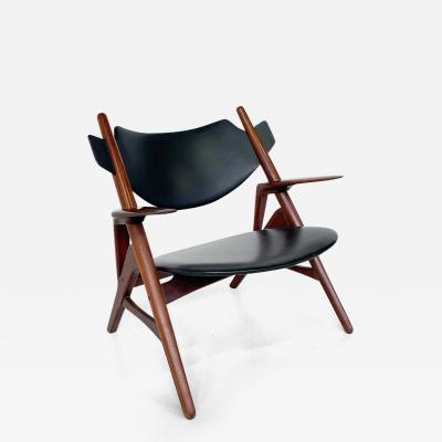 Hans Wegner Mid Century Modern Armchair by Hans Wegner for De Padova