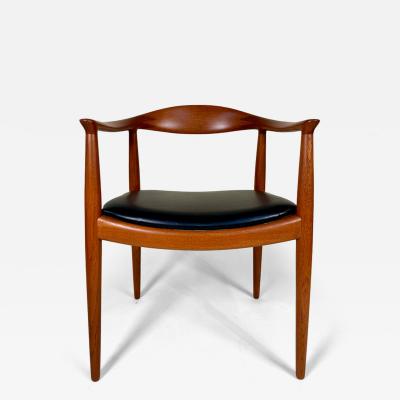 Hans Wegner Mid Century Modern Teak Round Chairs by Hans J Wegner for Johannes Hansen