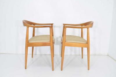 Hans Wegner Pair of Hans Wegner Round Chairs