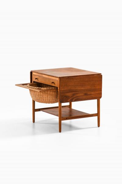 Hans Wegner Rare Side or Sewing Table Model AT 33 by Hans Wegner 1950s