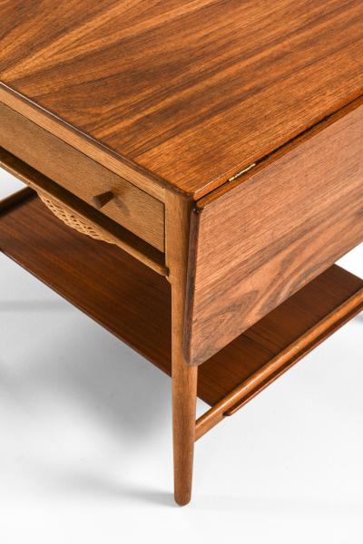 Hans Wegner Rare Side or Sewing Table Model AT 33 by Hans Wegner 1950s