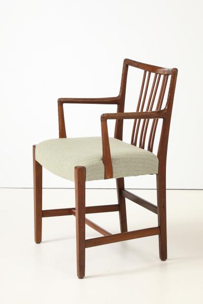 Hans Wegner Rare set of four early Hans Wegner dining chairs
