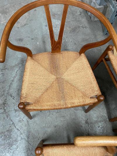 Hans Wegner SET OF SIX OAK WISHBONE CHAIR BY HANS WEGNER FOR CARL HANSEN SON