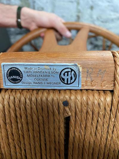 Hans Wegner SET OF SIX OAK WISHBONE CHAIR BY HANS WEGNER FOR CARL HANSEN SON