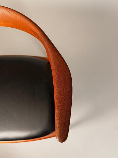 Hans Wegner Set of 4 Round Chairs by Hans J Wegner for Johannes Hansen