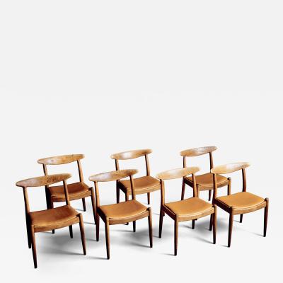 Hans Wegner Set of 7 Hans Wegner W2 Chairs for C M Madsen