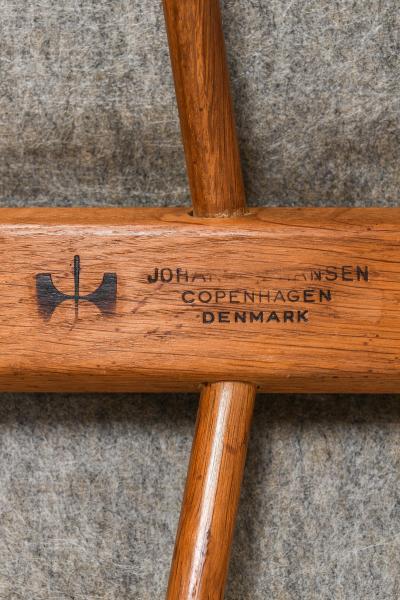 Hans Wegner Sofa in Leather and Oak by Hans Wegner 1949